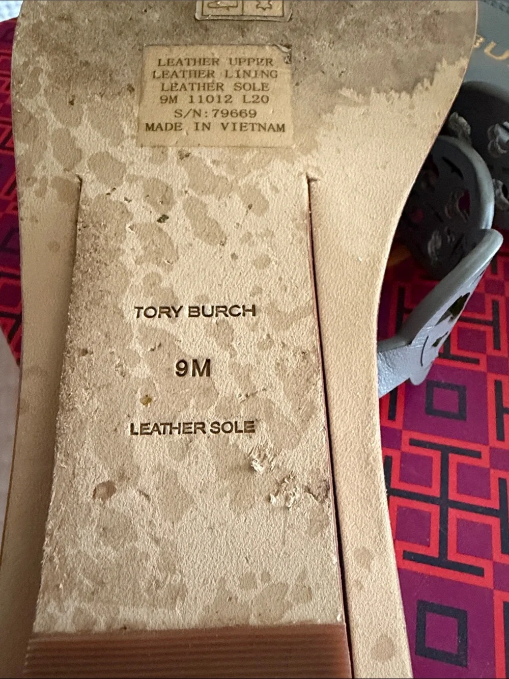 Tory Burch Light Gray Miller Leather Thong Sandals